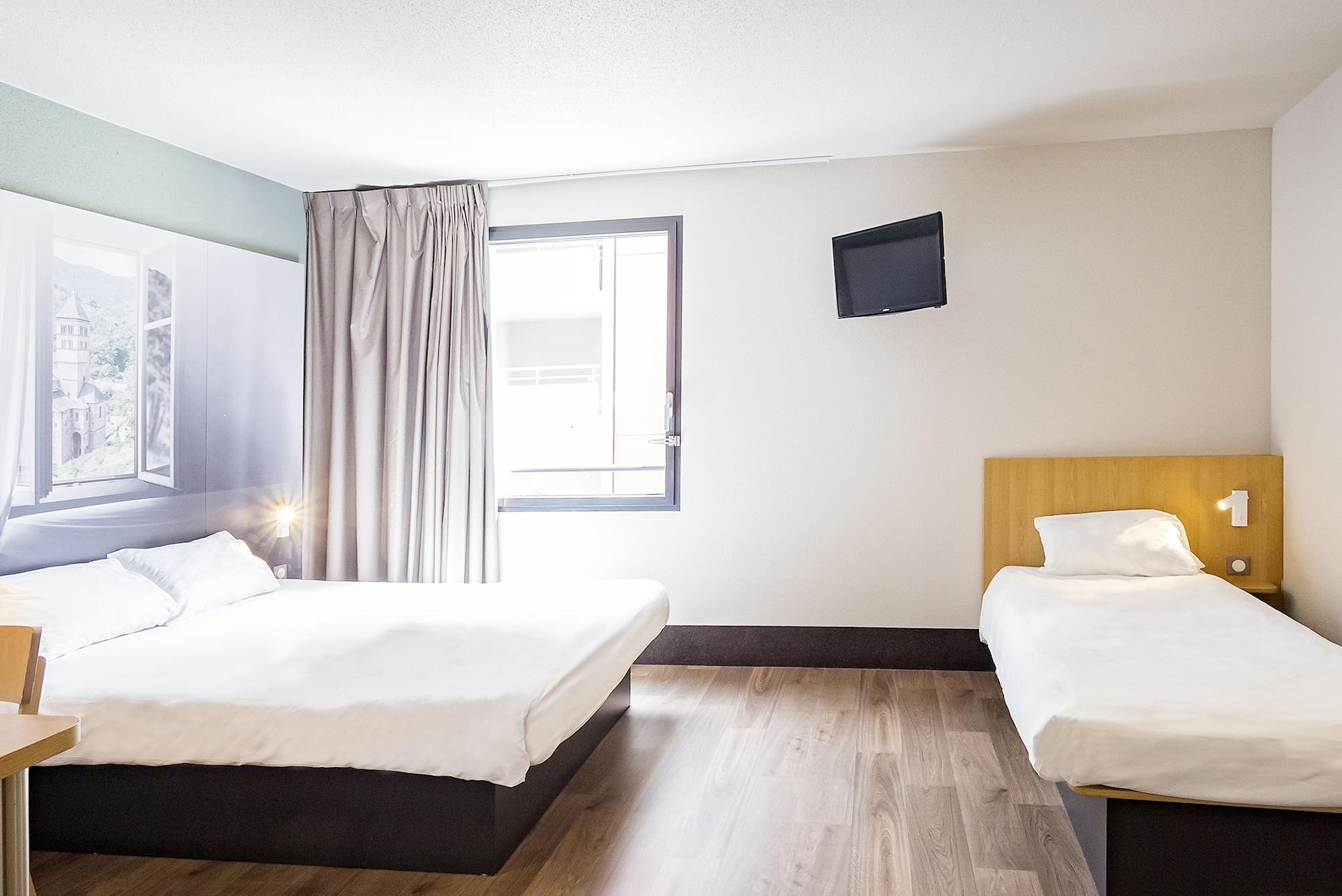 B&B Hotel Frejus Puget-Sur-Argens Buitenkant foto
