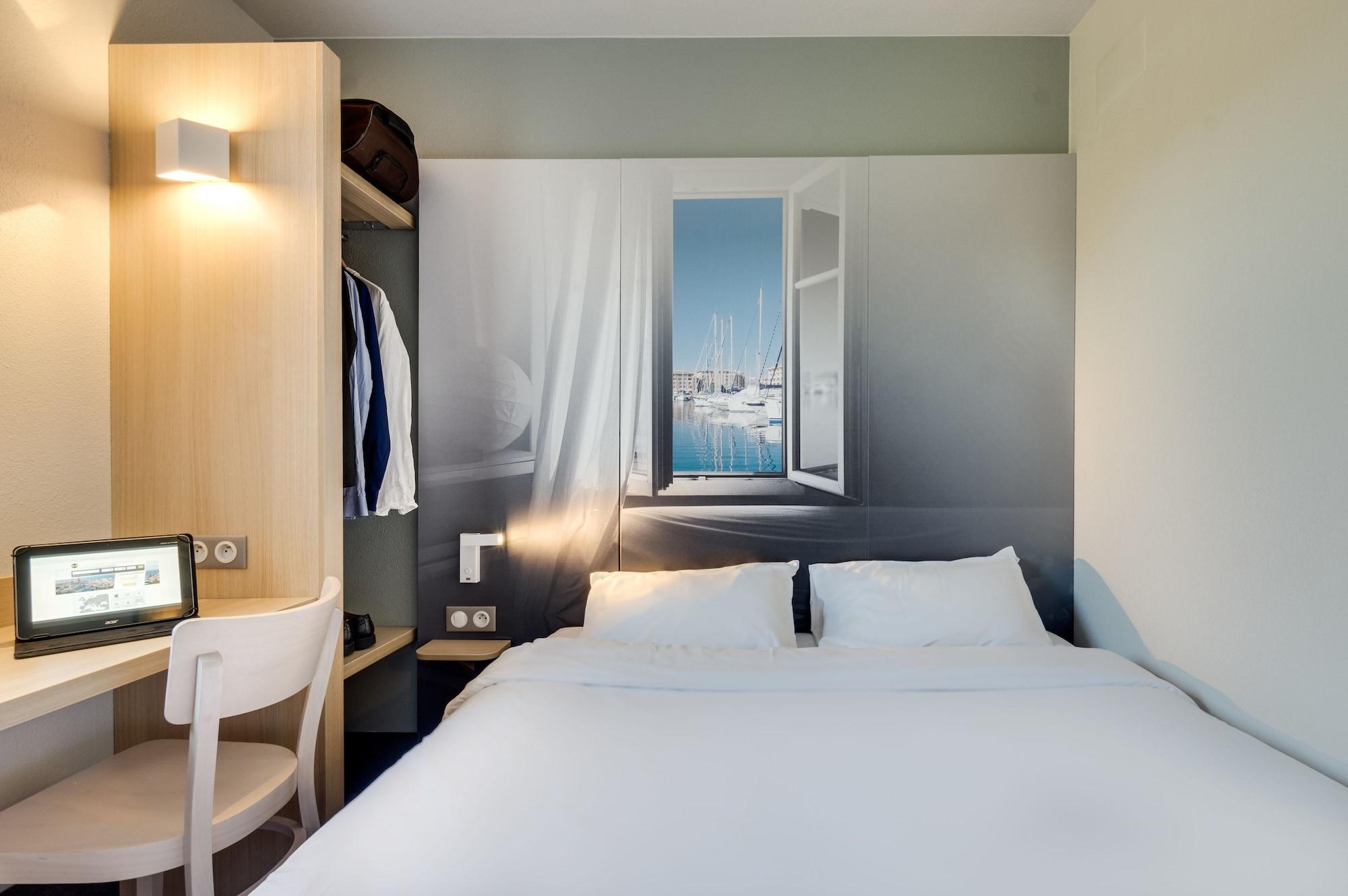 B&B Hotel Frejus Puget-Sur-Argens Buitenkant foto