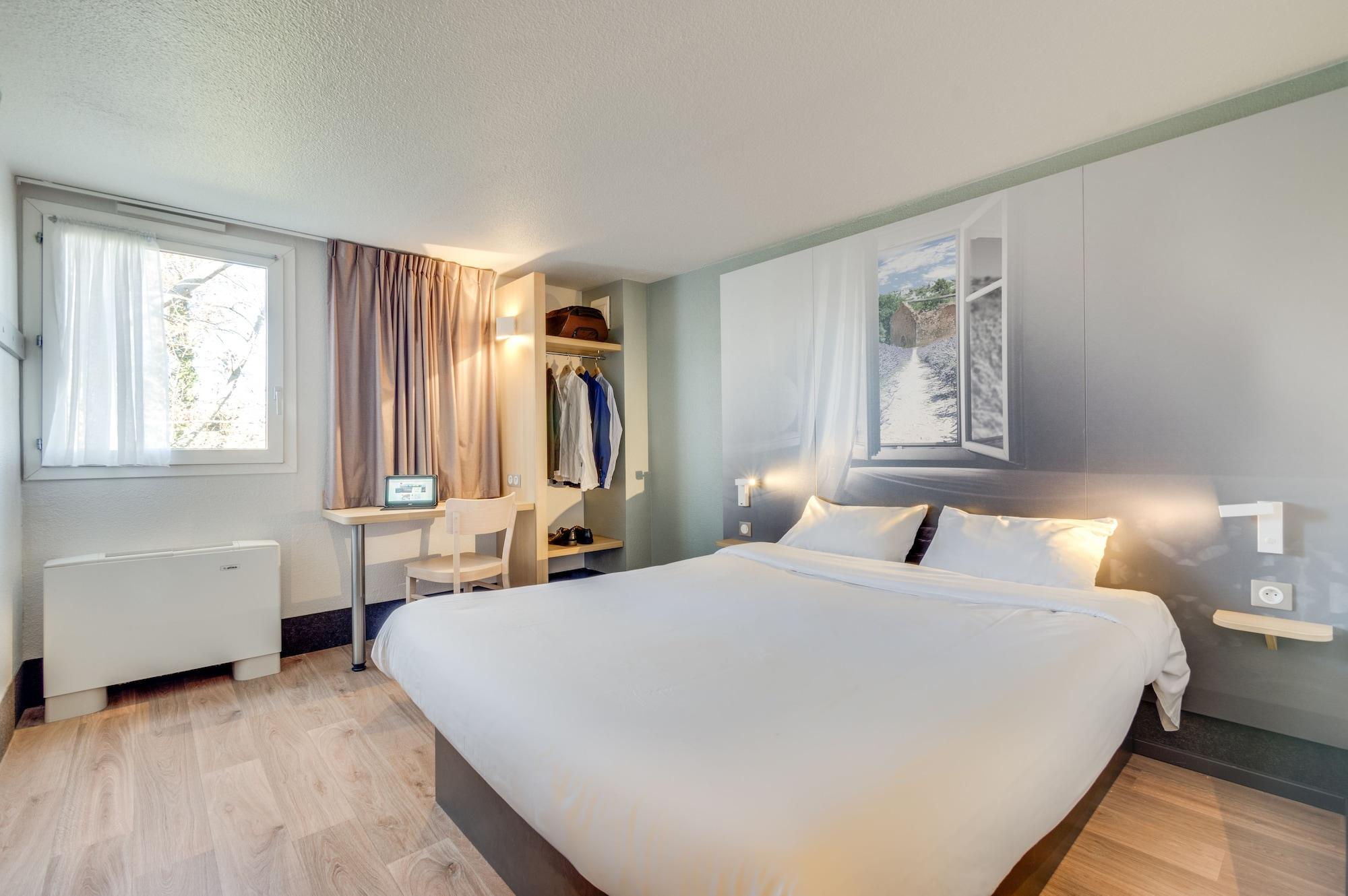 B&B Hotel Frejus Puget-Sur-Argens Buitenkant foto