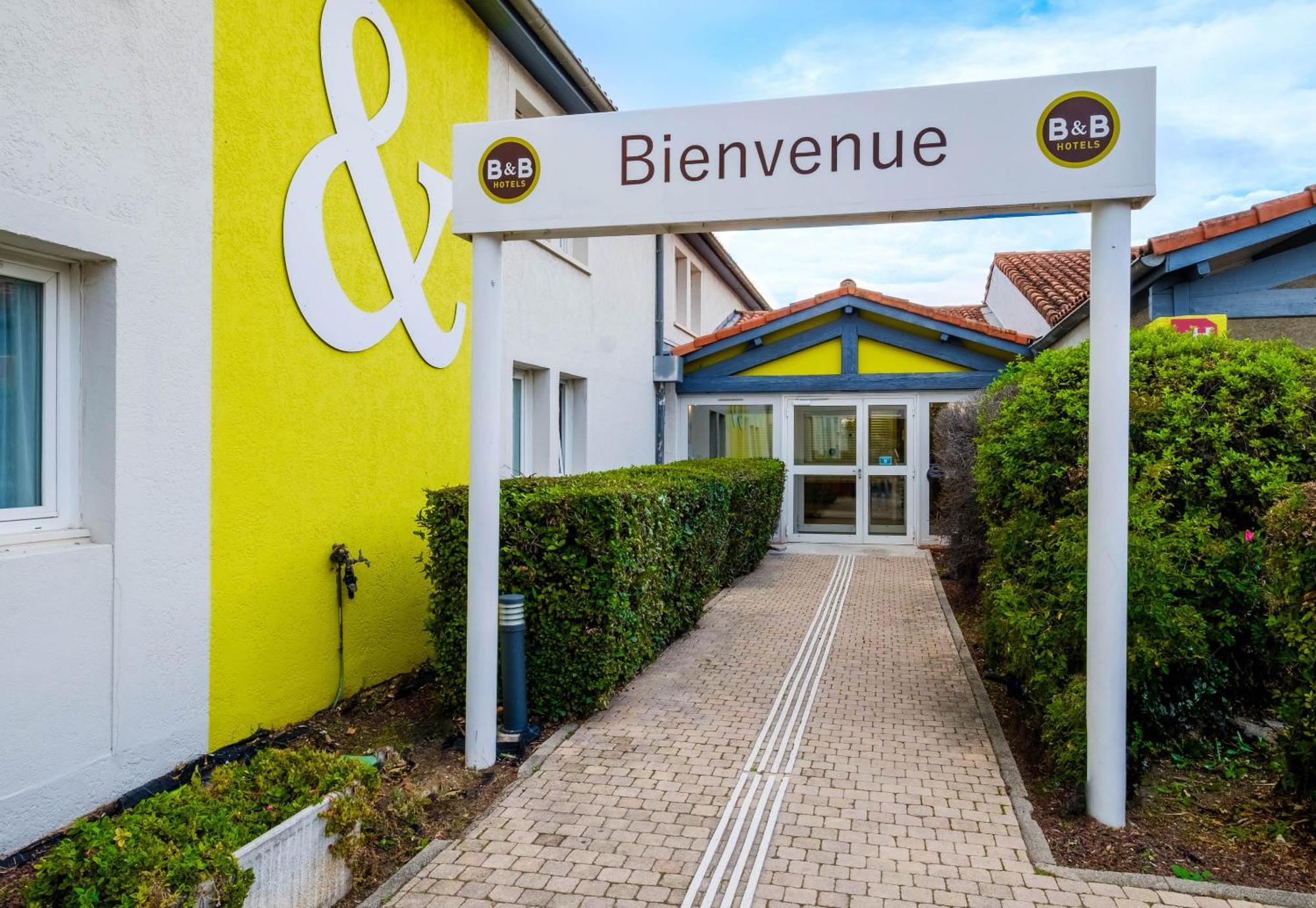B&B Hotel Frejus Puget-Sur-Argens Buitenkant foto