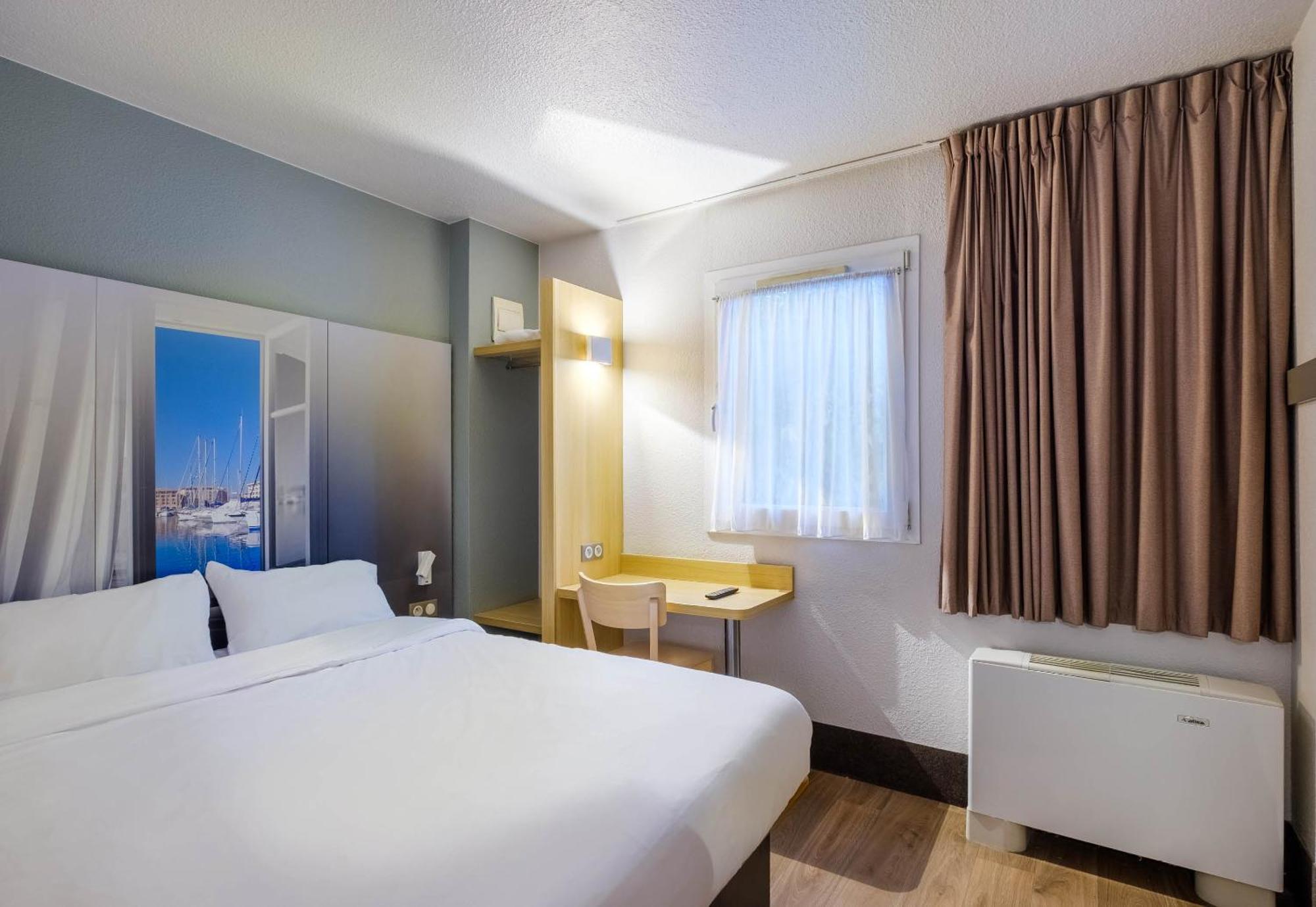 B&B Hotel Frejus Puget-Sur-Argens Buitenkant foto