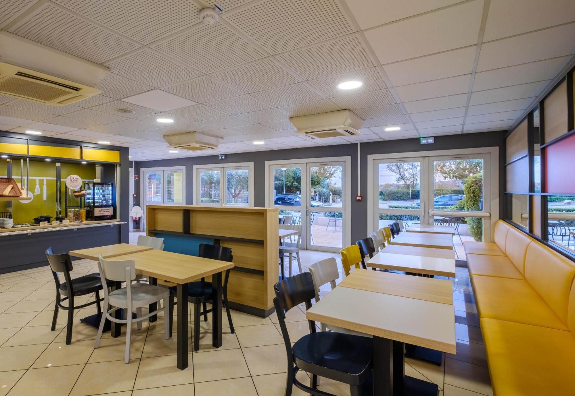 B&B Hotel Frejus Puget-Sur-Argens Buitenkant foto